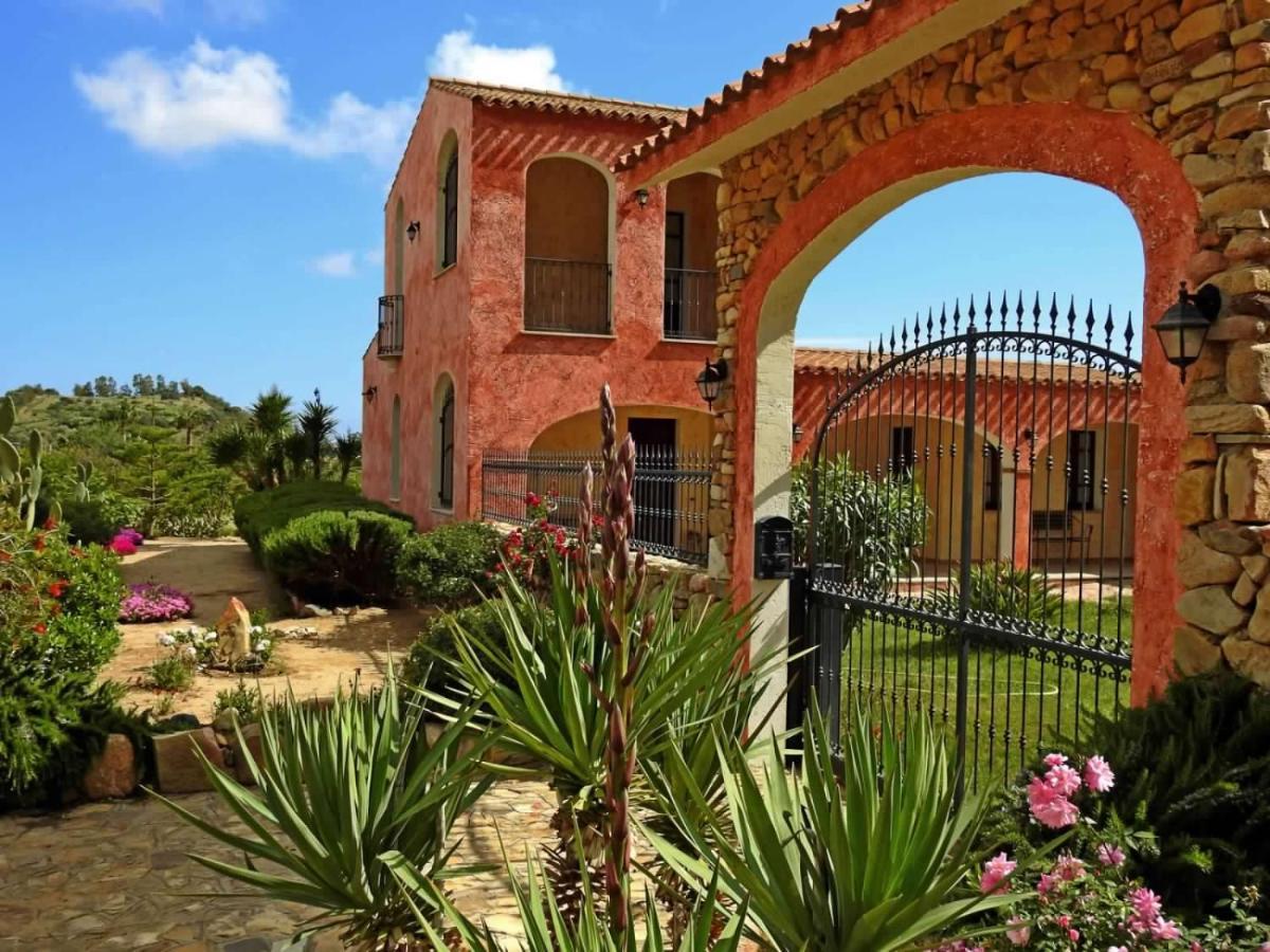 Hotel La Corte Rosada Villasimius Extérieur photo