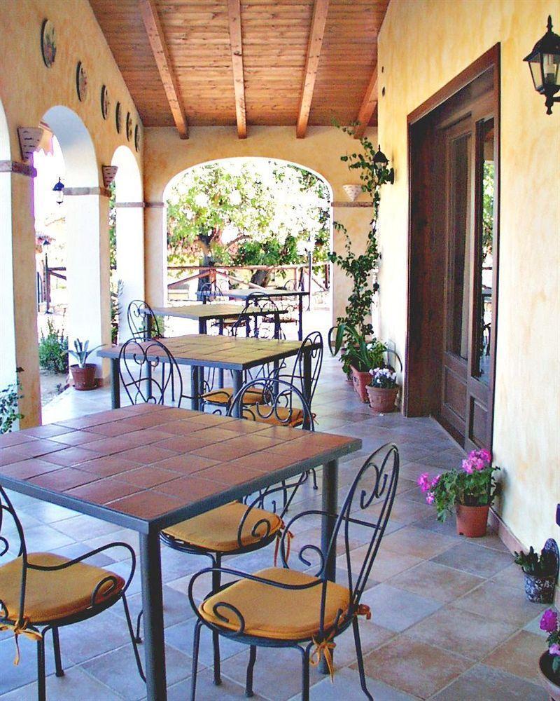 Hotel La Corte Rosada Villasimius Extérieur photo