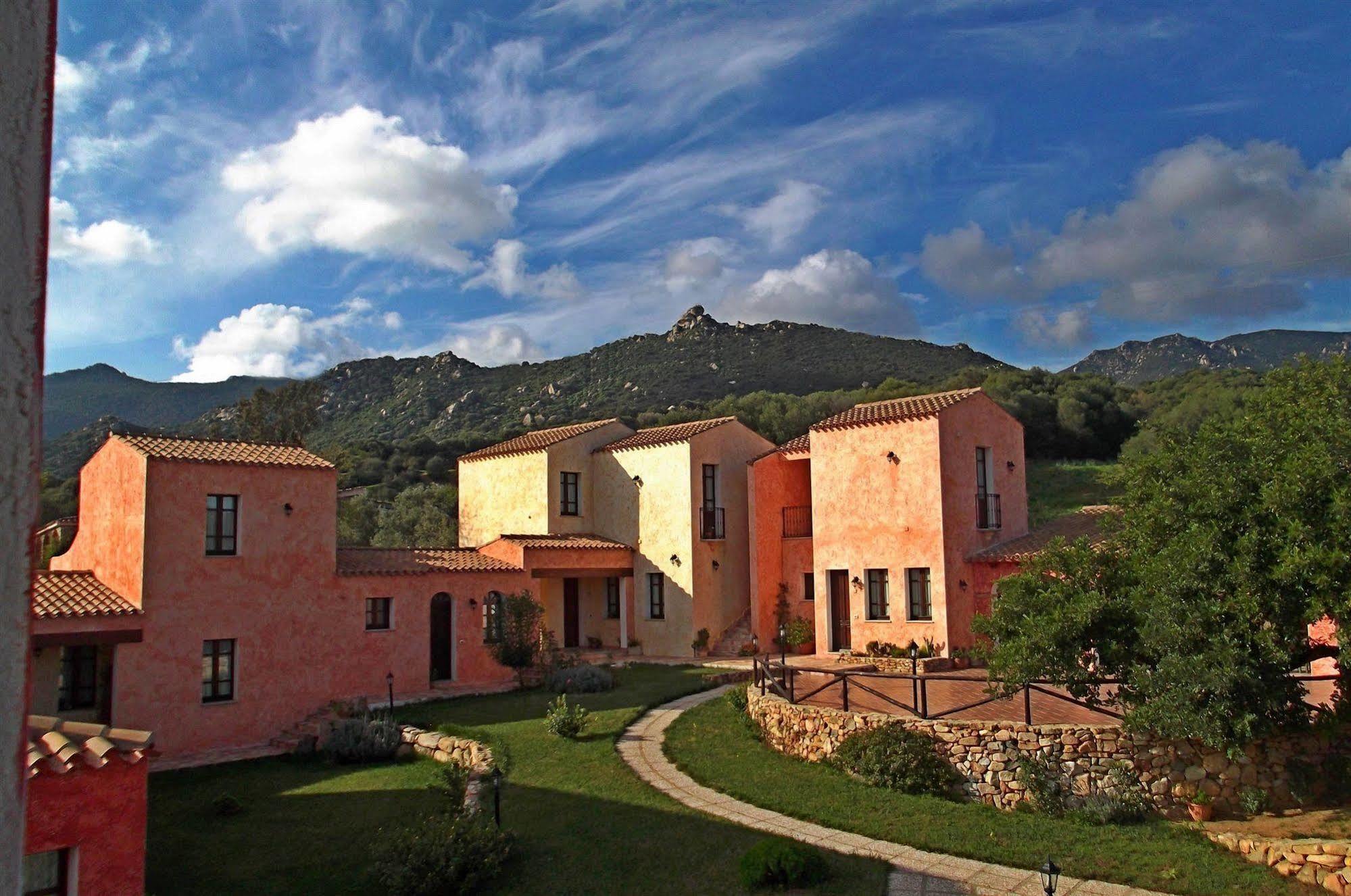Hotel La Corte Rosada Villasimius Extérieur photo