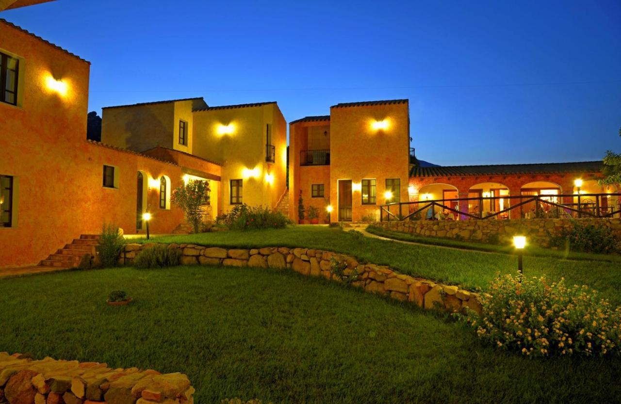 Hotel La Corte Rosada Villasimius Extérieur photo